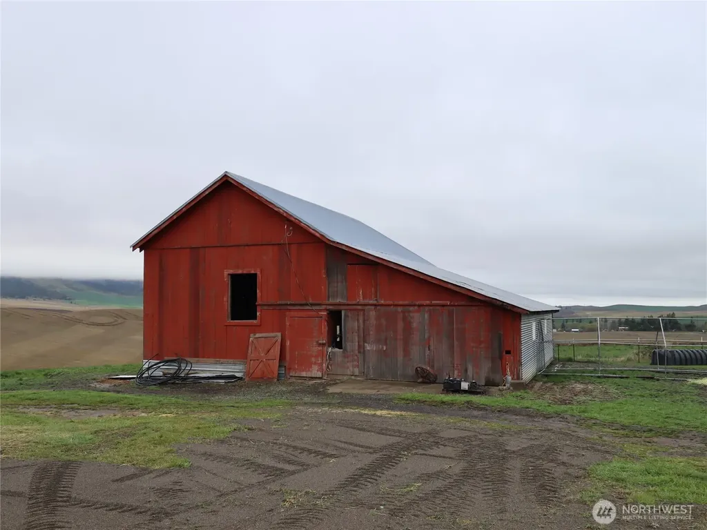 39919 S Farmington Road Latah WA 99018