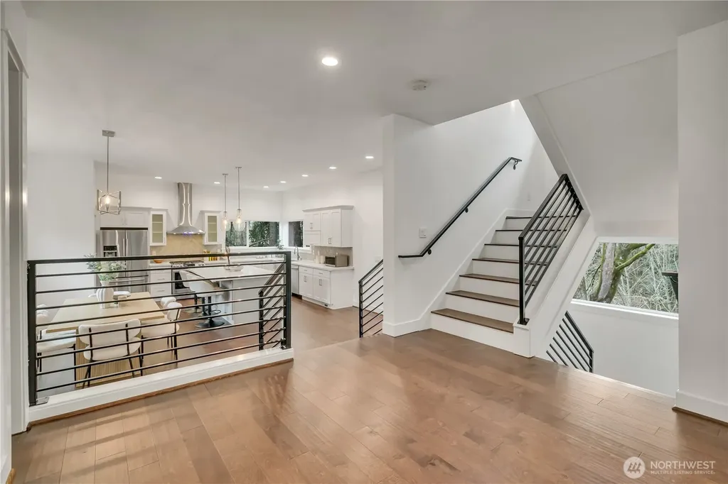 5942 21st Avenue SW Seattle WA 98106