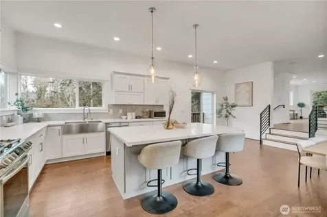 5942 21st Avenue SW Seattle WA 98106