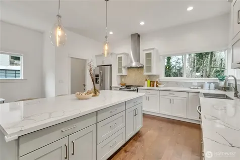 5942 21st Avenue SW Seattle WA 98106