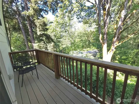 5942 21st Avenue SW Seattle WA 98106