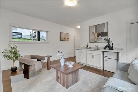 5942 21st Avenue SW Seattle WA 98106