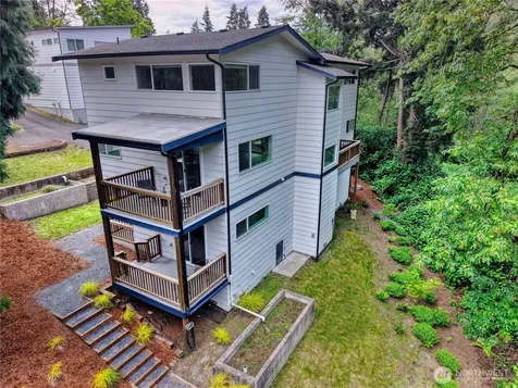 5942 21st Avenue SW Seattle WA 98106