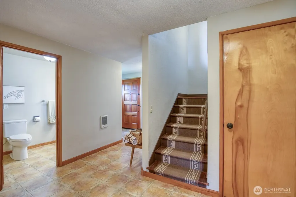 507 Sand Dune Avenue SW Ocean Shores WA 98569