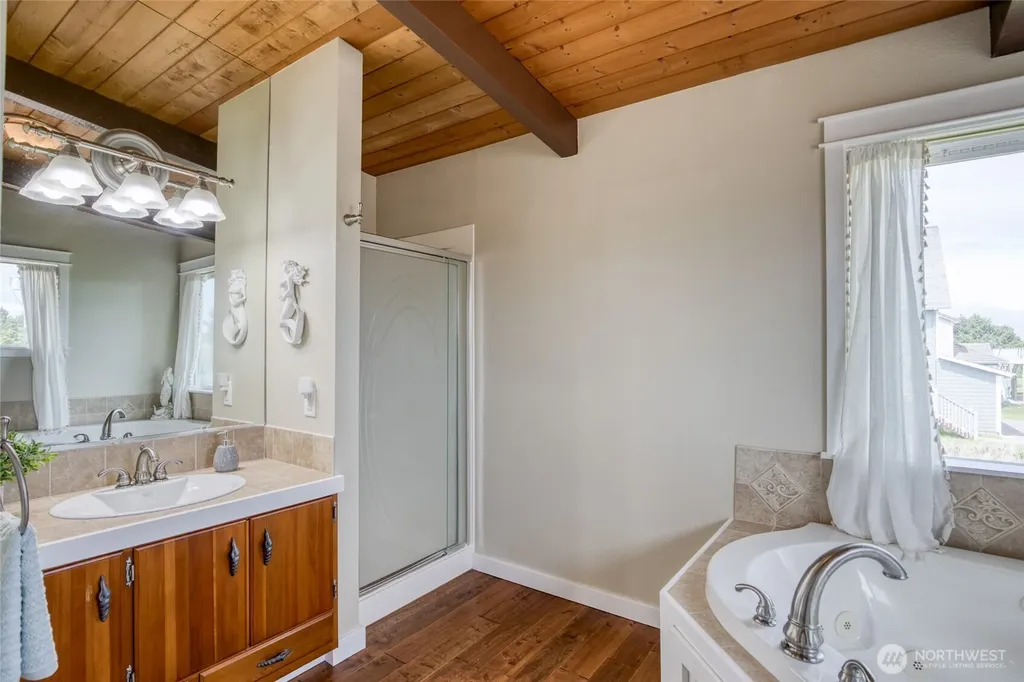 507 Sand Dune Avenue SW Ocean Shores WA 98569