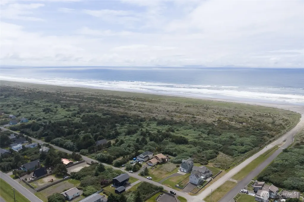 507 Sand Dune Avenue SW Ocean Shores WA 98569