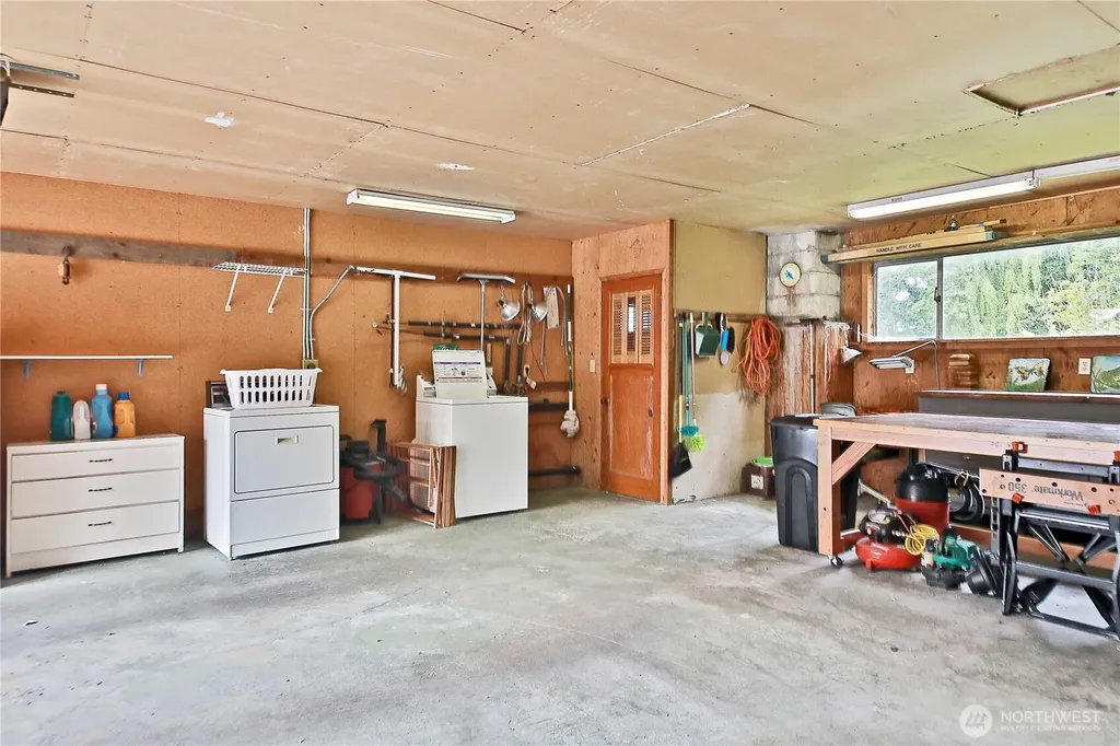 538 Bush Point Road Freeland WA 98249
