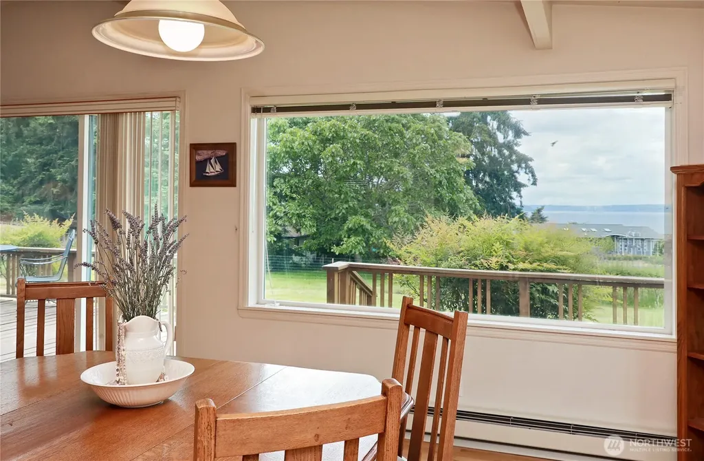 538 Bush Point Road Freeland WA 98249