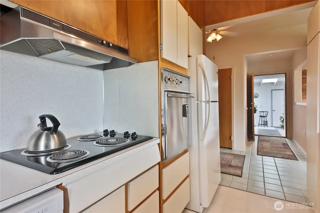 538 Bush Point Road Freeland WA 98249