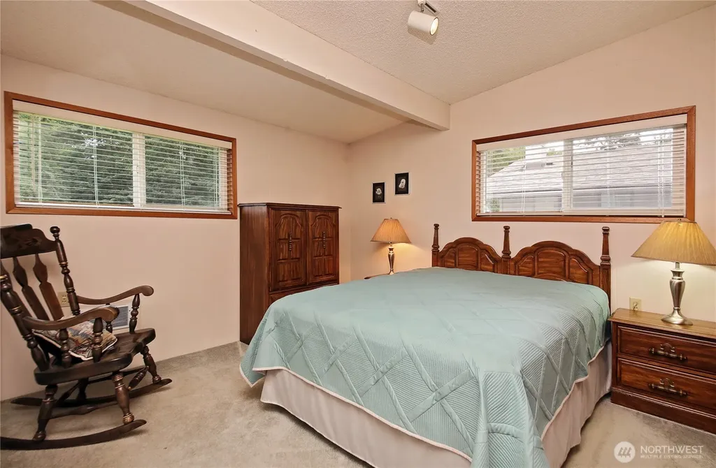 538 Bush Point Road Freeland WA 98249