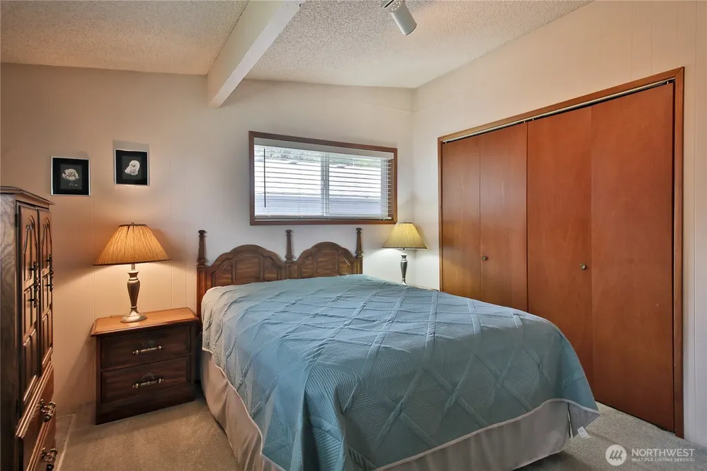 538 Bush Point Road Freeland WA 98249