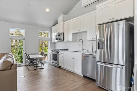 22729 SE 14th Court Sammamish WA 98075