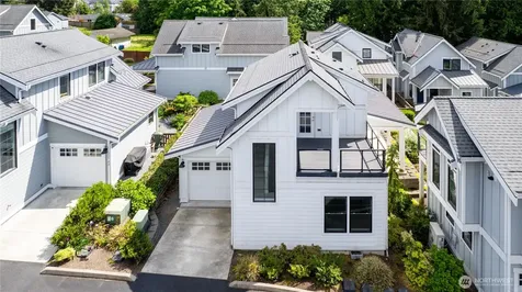 22729 SE 14th Court Sammamish WA 98075