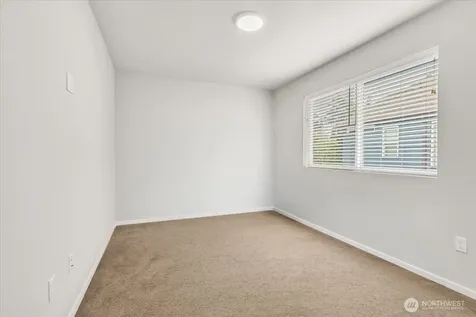 13628 Manor Way Lynnwood WA 98087