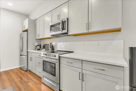 13628 Manor Way Lynnwood WA 98087