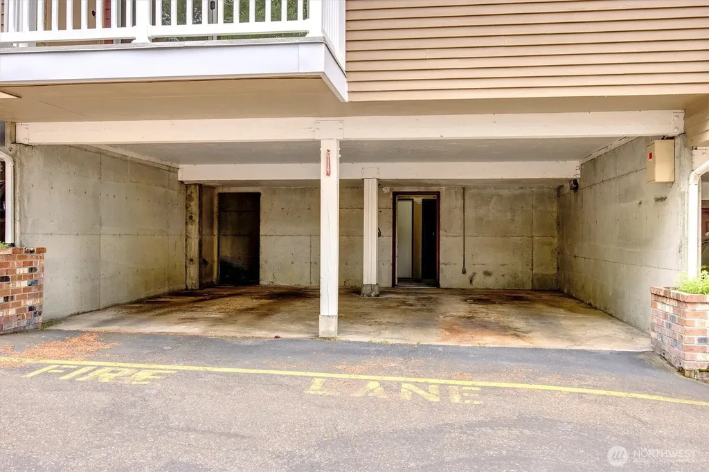 8642 164th Avenue NE Redmond WA 98052