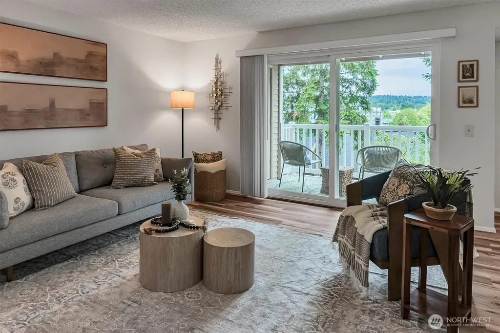 8642 164th Avenue NE Redmond WA 98052