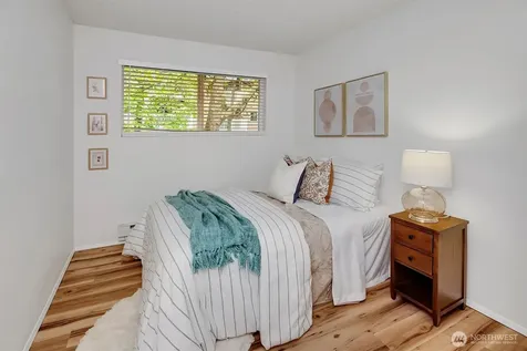 8642 164th Avenue NE Redmond WA 98052