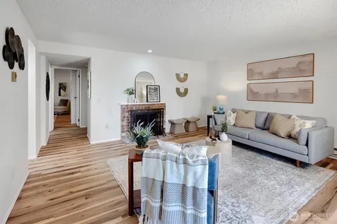8642 164th Avenue NE Redmond WA 98052