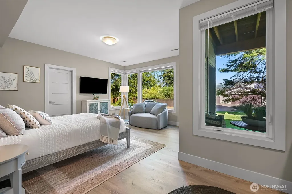 28 Strawberry Point Road Bellingham WA 98229