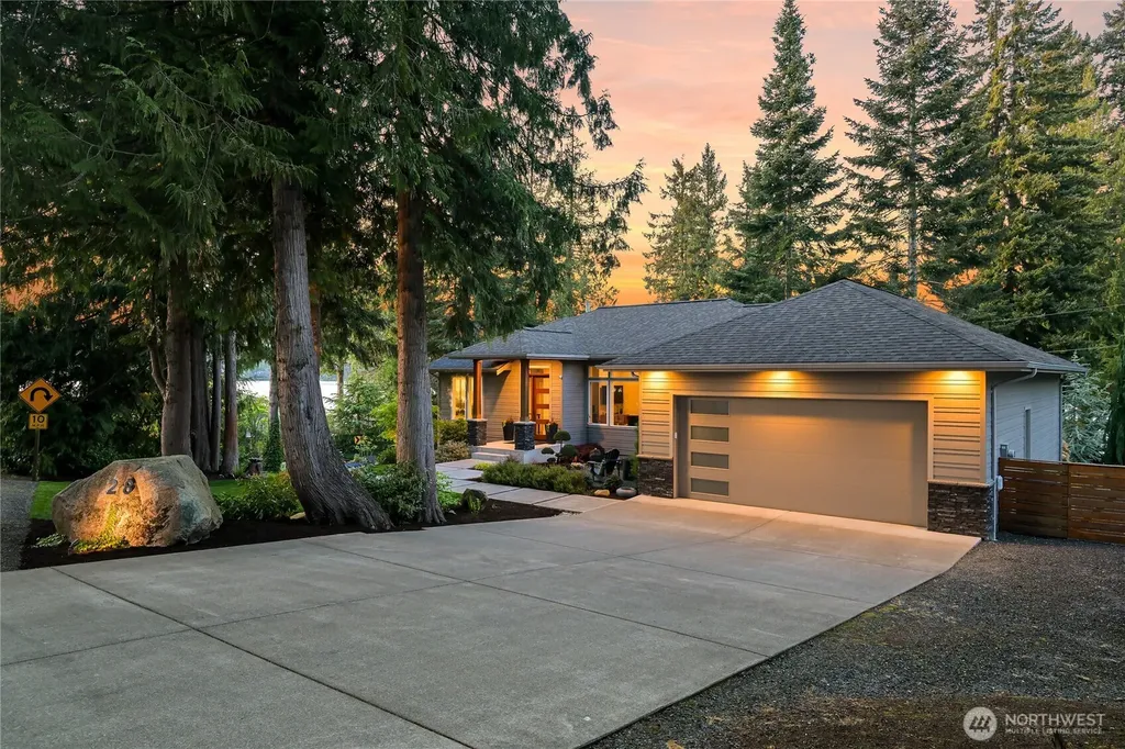 28 Strawberry Point Road Bellingham WA 98229
