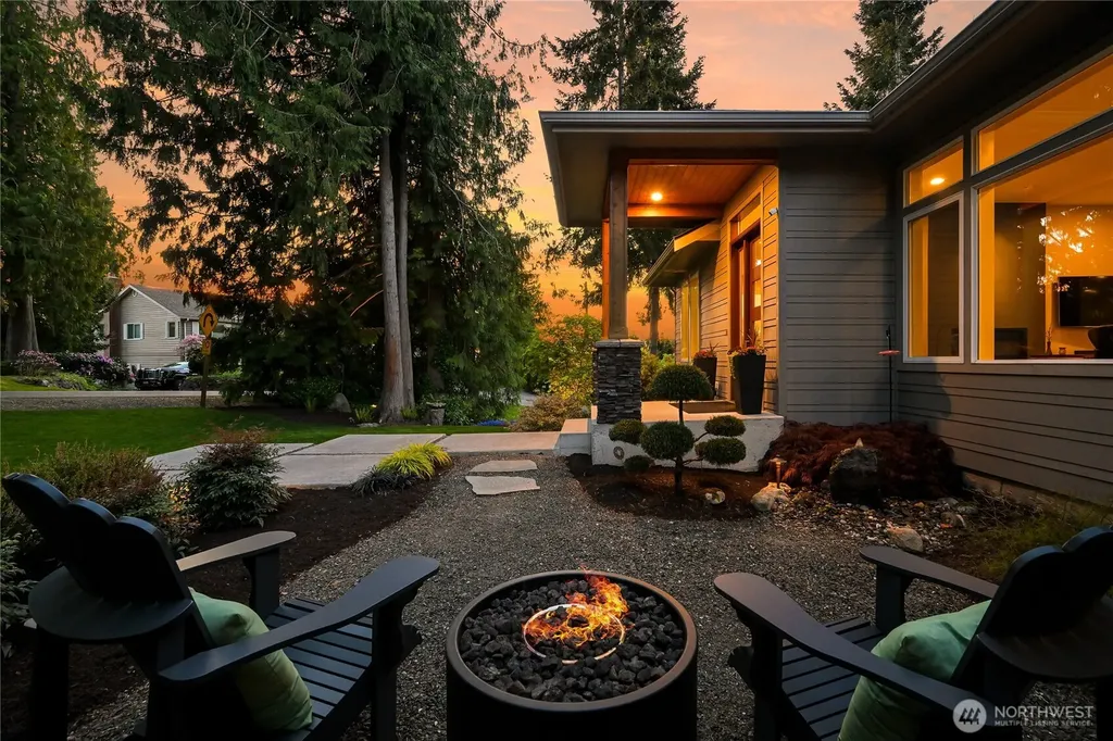 28 Strawberry Point Road Bellingham WA 98229