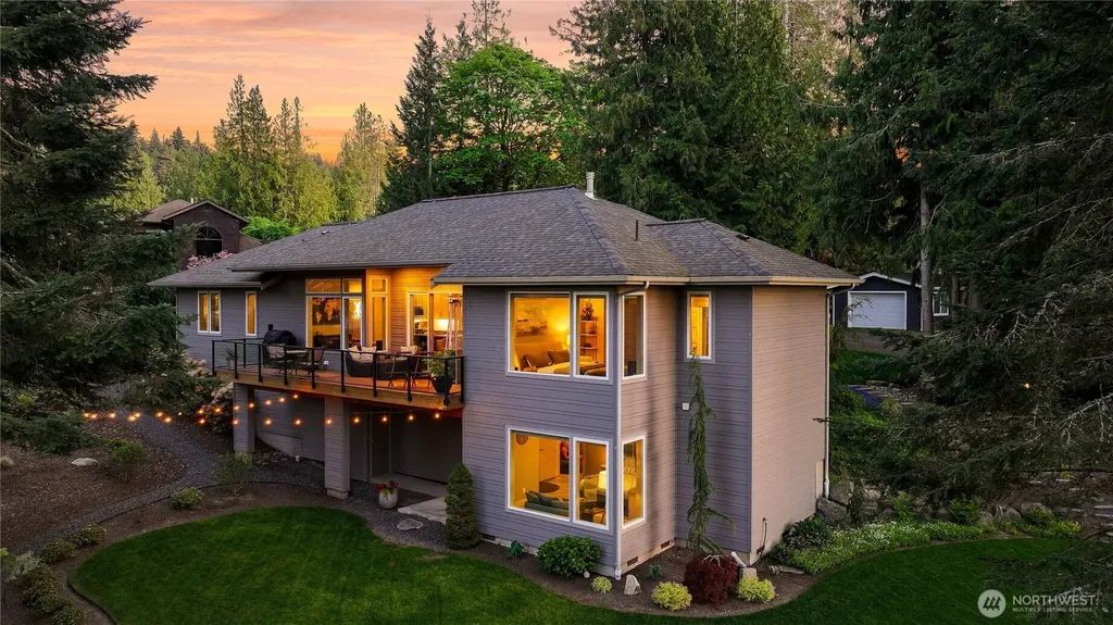 28 Strawberry Point Road Bellingham WA 98229