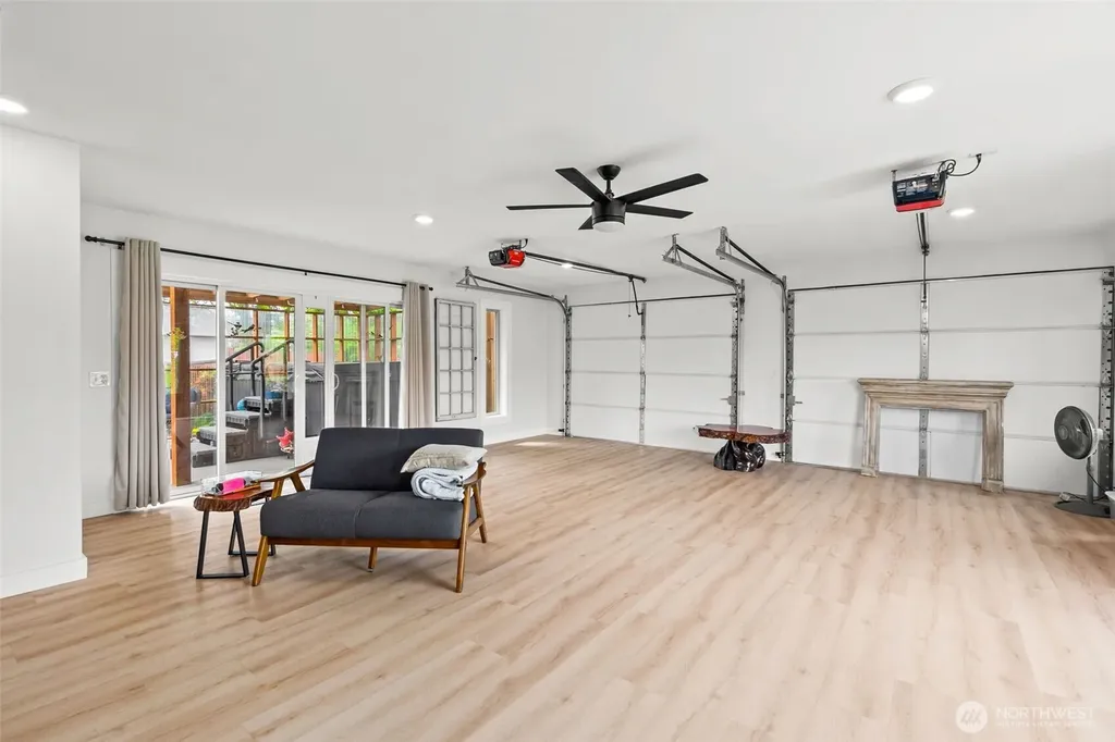 1102 W Anderson Street Elma WA 98541