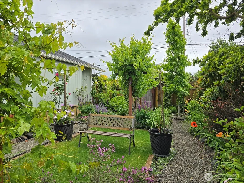 1102 W Anderson Street Elma WA 98541