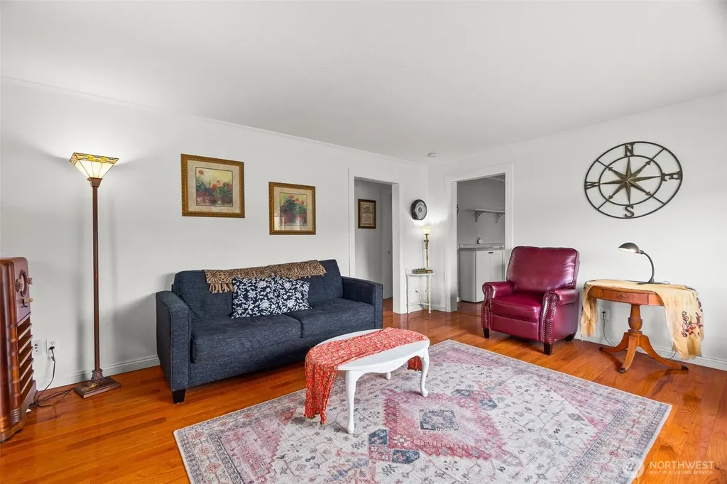 1102 W Anderson Street Elma WA 98541