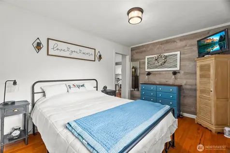 1102 W Anderson Street Elma WA 98541