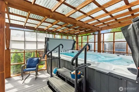 1102 W Anderson Street Elma WA 98541