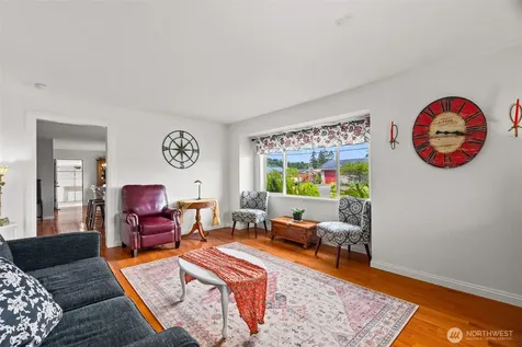 1102 W Anderson Street Elma WA 98541
