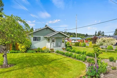 1102 W Anderson Street Elma WA 98541