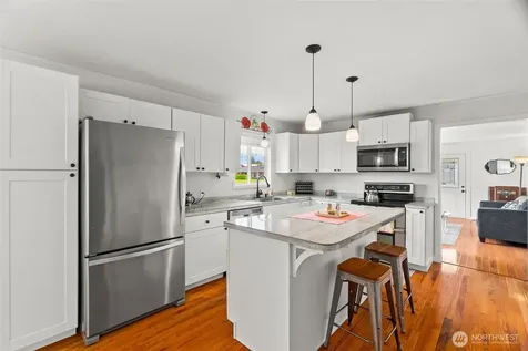 1102 W Anderson Street Elma WA 98541