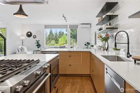227 Ebi Lane NE Bainbridge Island WA 98110