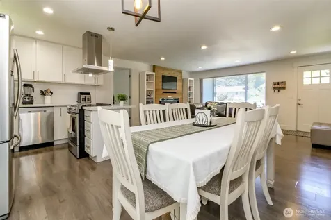 14057 SE 283rd Place Kent WA 98042