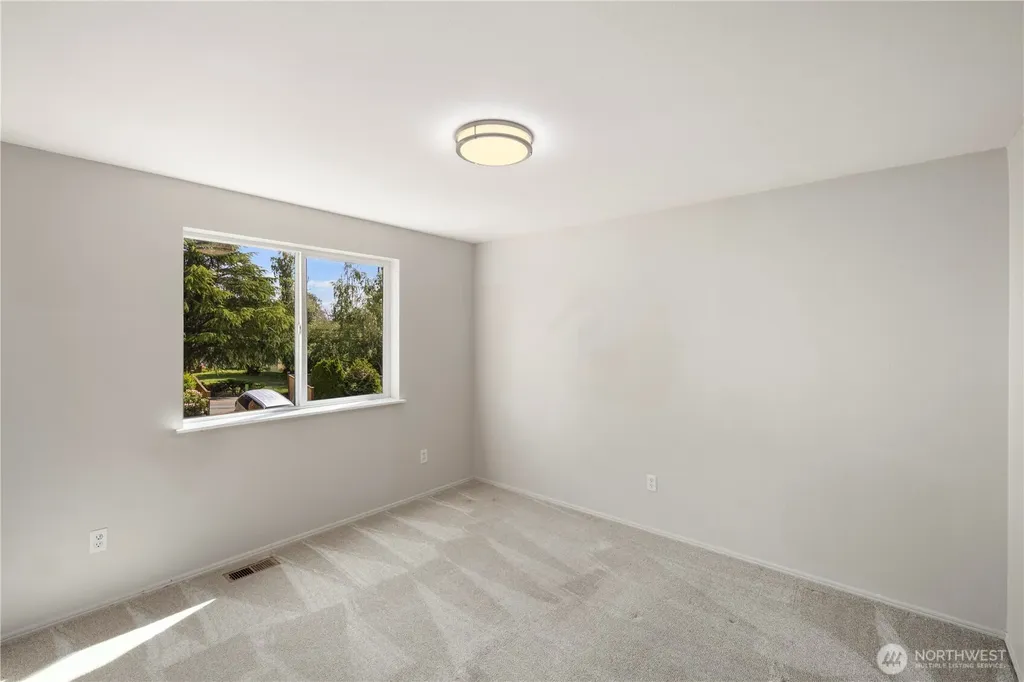 19919 101st Ave SE Renton WA 98055