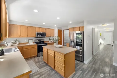 19919 101st Ave SE Renton WA 98055