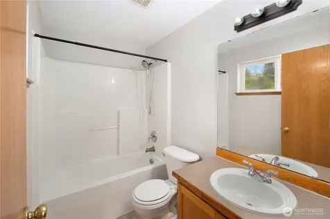 19919 101st Ave SE Renton WA 98055