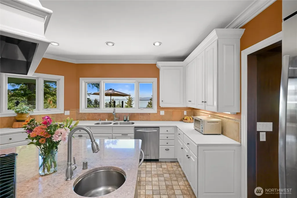 420 S Clarkwood Drive Bellingham WA 98225
