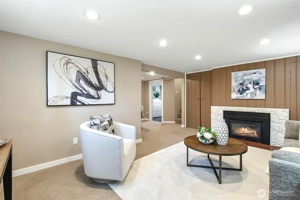 8800 Ravenna Avenue NE Seattle WA 98115