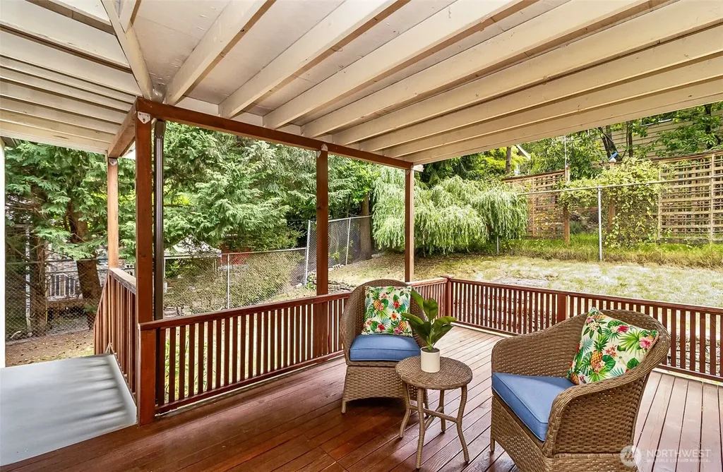 8800 Ravenna Avenue NE Seattle WA 98115