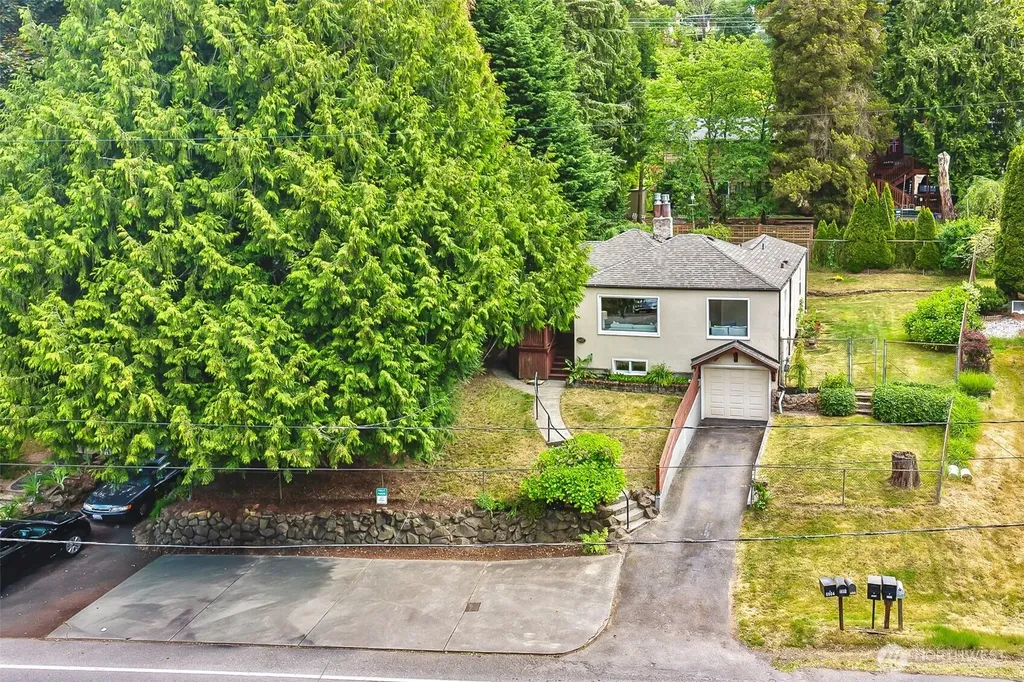 8800 Ravenna Avenue NE Seattle WA 98115