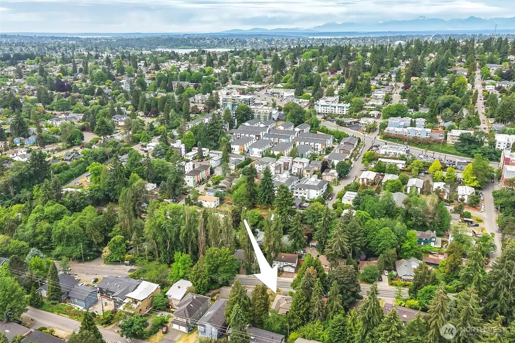 8800 Ravenna Avenue NE Seattle WA 98115