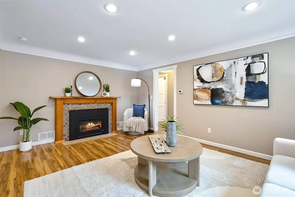8800 Ravenna Avenue NE Seattle WA 98115