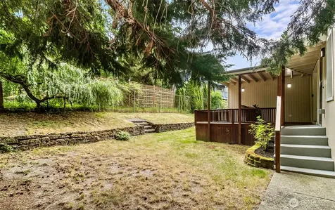 8800 Ravenna Avenue NE Seattle WA 98115