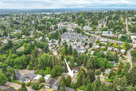 8800 Ravenna Avenue NE Seattle WA 98115