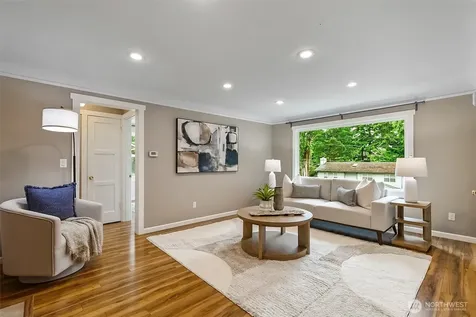 8800 Ravenna Avenue NE Seattle WA 98115