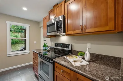 8800 Ravenna Avenue NE Seattle WA 98115